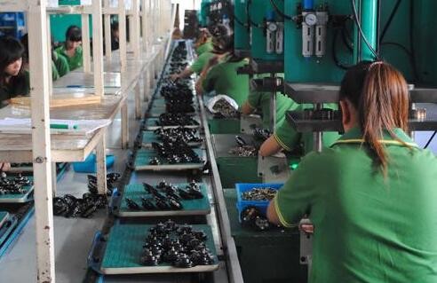 汽车电商加速线下渠道布局 汽车金融成撬动市场支点